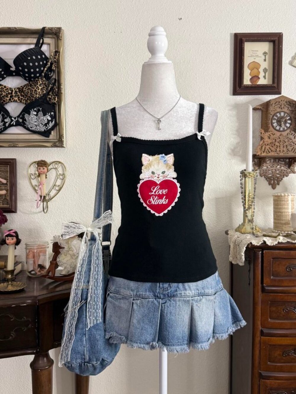 Dainty coquette lolita black kitten graphic cami w lace trim